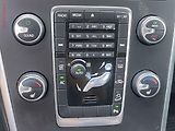 Volvo XC60 (2014) 2.4D 4x4, 2.maj,ČR, AT, park - náhled 14