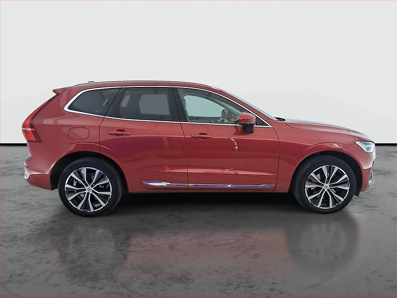 Volvo XC60 (2022) B5 AWD - fotka 6 z 19