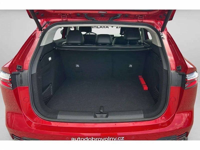MG HS EXCLUSIVE Hybrid+ 1.5T (165 kW - fotka 22 z 28