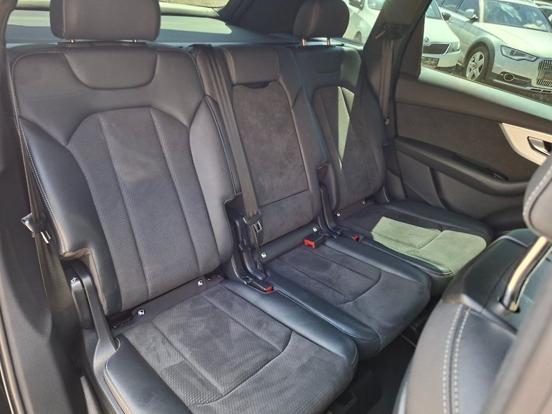 Audi Q7 (2022) 50TDI 210kW S-LINE -1.MAJ.-DPH - fotka 26 z 37