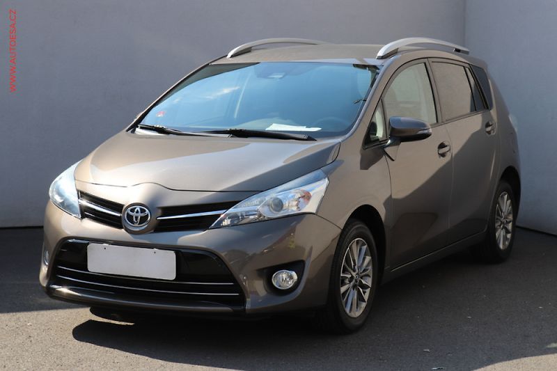 Toyota Verso (2015) 1.6D-4D - fotka 3 z 3