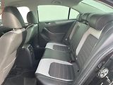 Volkswagen Jetta (2011) 1.4 TSi, Highline, +kola - náhled 9