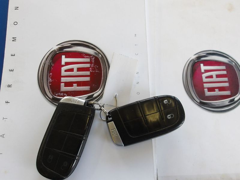 Fiat Freemont 2,4i LPG+BENZIN ! AUT ! 7 MÍST - fotka 30 z 33