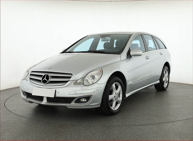 Mercedes-Benz Třídy R (2007) R 320 CDI 4MATIC, 4X4 - fotka 2 z 16