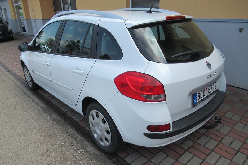 Renault Clio 1.2i KLIMA TAŽNÉ - fotka 4 z 19