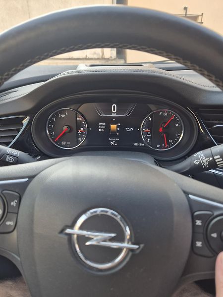 Opel Insignia (2018) SPORTS TOURER 2.0 CDTi 1.Majit - fotka 18 z 37