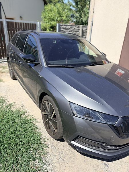 Škoda Octavia (2023) Sportline 1,5 TSI e-TEC - fotka 4 z 17