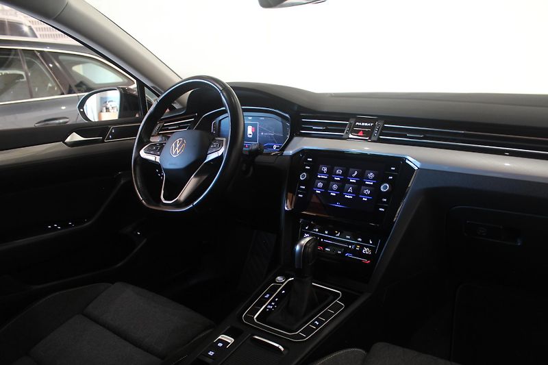 Volkswagen Passat (2023) 2.0TDI DSG Display Tažné  - fotka 27 z 34