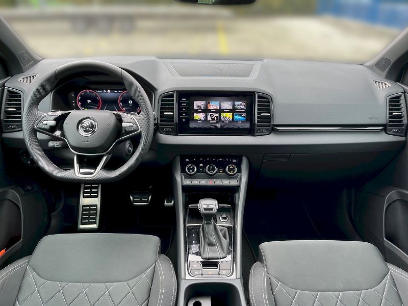 Škoda Karoq (2024) SPORTLINE TSI 1.5/110KW 7AP - fotka 7 z 37