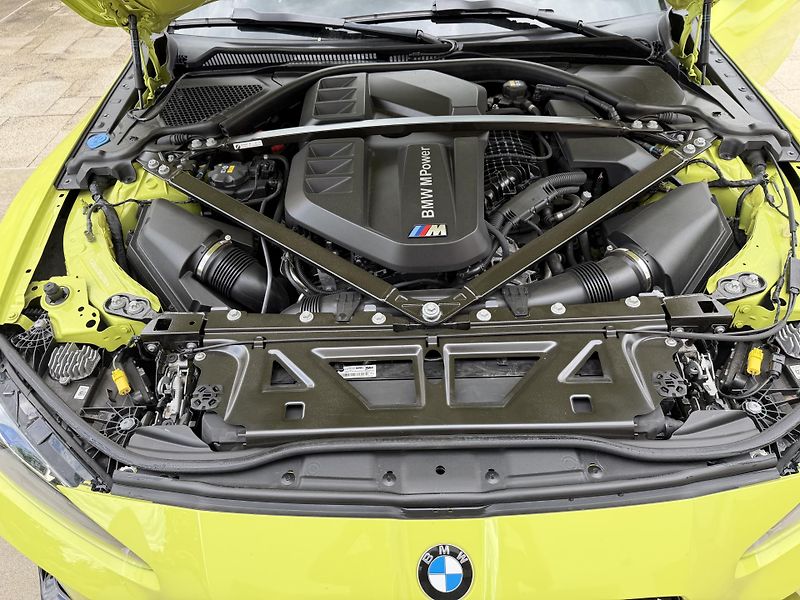 BMW M4 (2021) BMW M4, Competition, M xDrive, - fotka 17 z 17