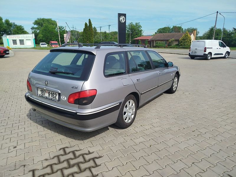 Peugeot 406 SW 2.0HDi 110 MAN6 - fotka 7 z 16