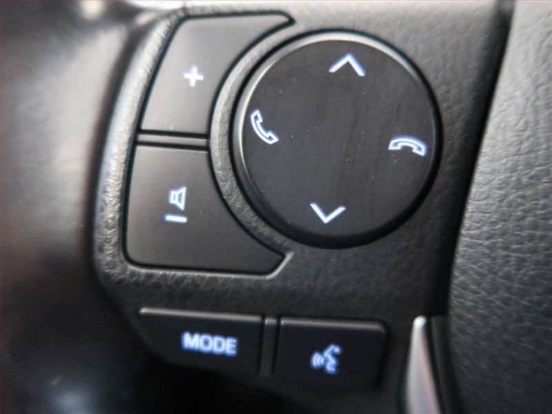 Toyota Auris (2015) 1.2 Ti, Serv.kniha, Tempomat - fotka 14 z 14