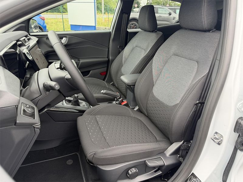 Ford Puma (2026) Titanium, 5dveřová, 1.0 EcoBoo - fotka 15 z 21