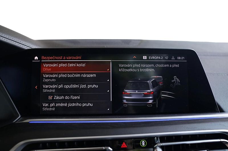 BMW X7 xDrive40i - fotka 16 z 32