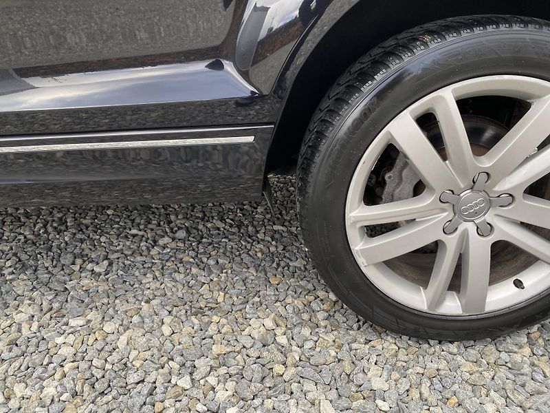 Audi Q7 3.0TDi 4x4 240PS FL 8Q SLINE!! - fotka 30 z 156