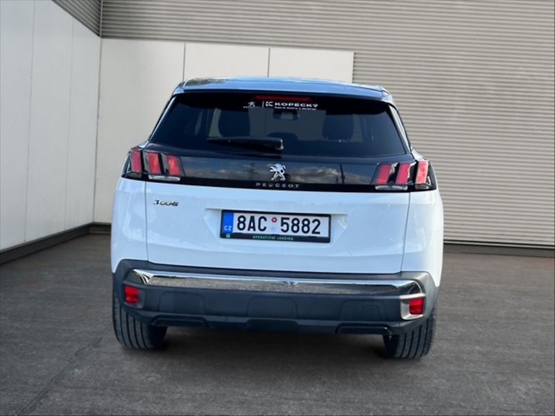Peugeot 3008 1,5 BHDI Allure AT - fotka 5 z 11
