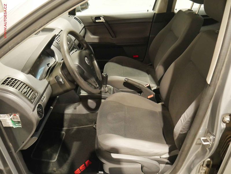 Volkswagen Polo (2008) 1.2., ČR, AC, el. výbava - fotka 9 z 16
