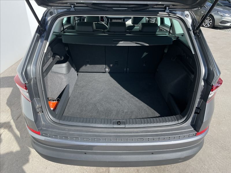 Škoda Kodiaq 2,0 TDI DSG Style NAVI+ACC - fotka 21 z 21