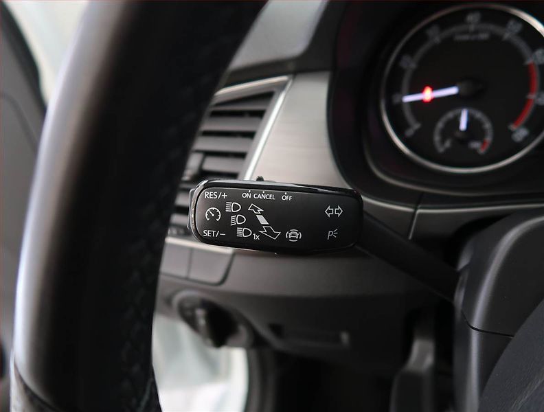 Škoda Fabia (2019) Style 1.0 TSI, Serv.kniha - fotka 19 z 23