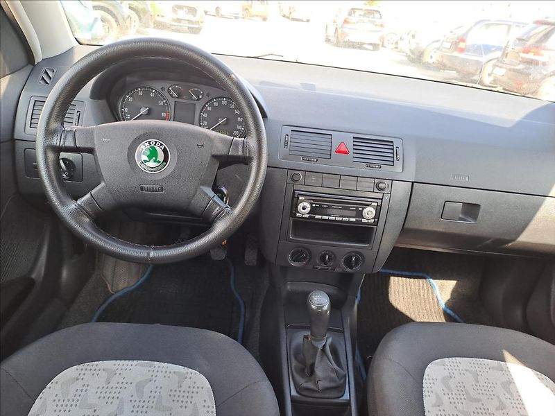 Škoda Fabia 1,4 i KLIMA - fotka 9 z 13