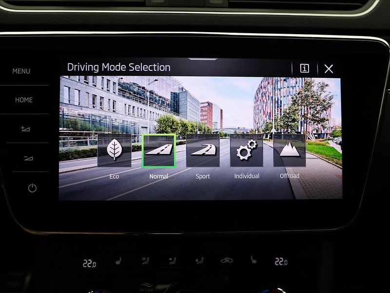 Škoda Superb 2.0 TSI 206KW 4X4 SCOUT CZ - fotka 28 z 39