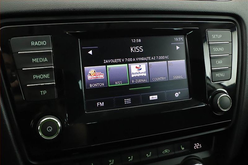 Škoda Octavia (2014) 1.2 TSI, Tempomat - fotka 9 z 14