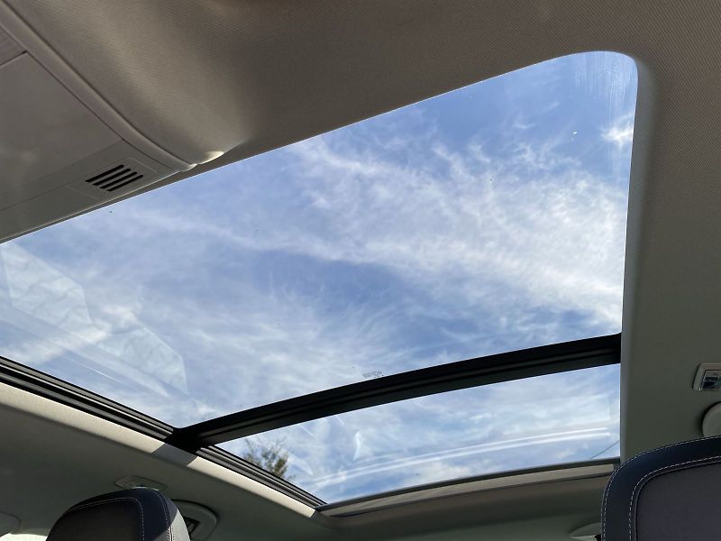 Škoda Karoq (2018) 1.5 TSI DSG Style + - fotka 27 z 36