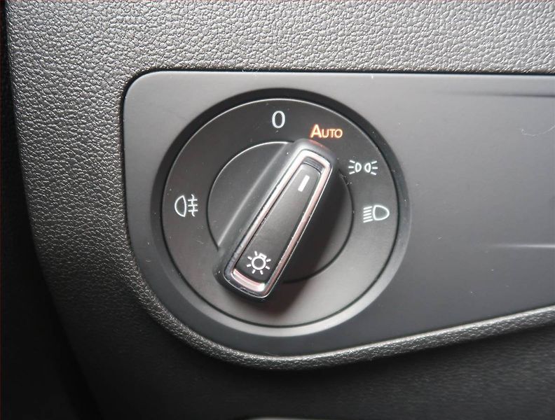 Volkswagen Tiguan (2022) Life 2.0 TDI - fotka 18 z 23