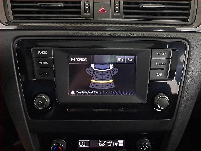 Škoda Rapid (2016) Spaceback 1.2 TSI, ČR,1.maj - fotka 13 z 18