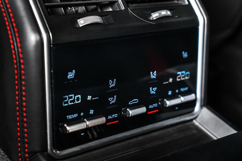 Porsche Panamera GTS PDLS+/BOSE/HUD/PASM/PANO/ - fotka 19 z 27