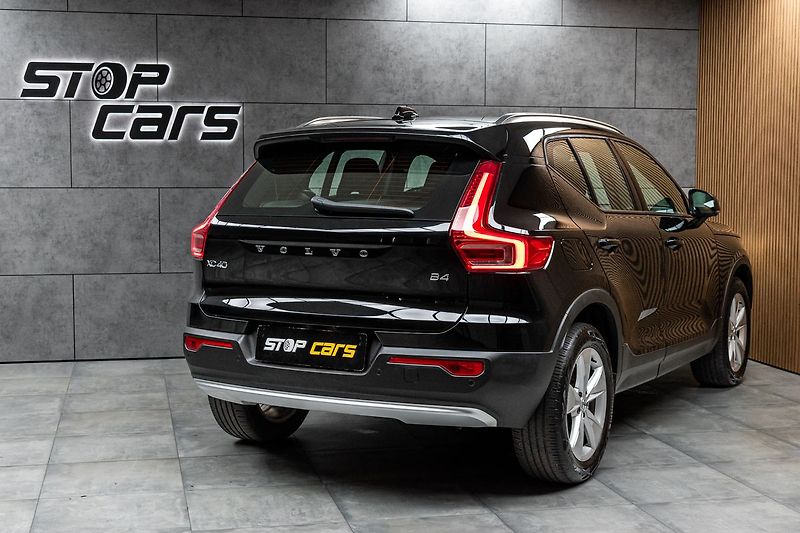 Volvo XC40 B4 CORE*145KW*ACC*ČR*DPH*1.MAJ - fotka 7 z 46