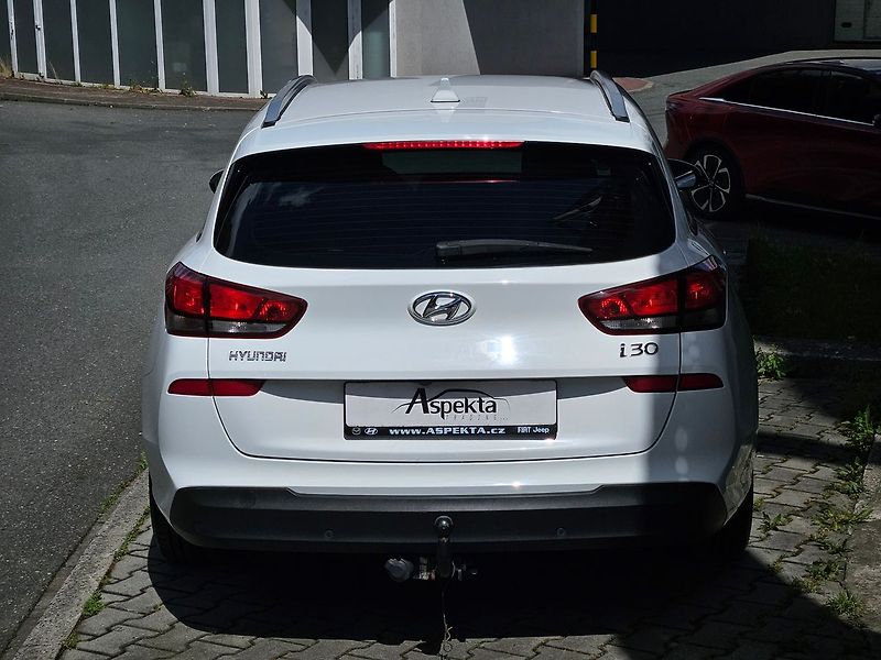 Hyundai i30 1.4 T-GDi, Style, 1.majitel - fotka 4 z 34