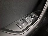 Škoda Superb (2018) 1.6 TDI, Automat, Kůže - náhled 21