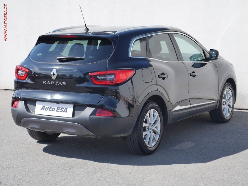 Renault Kadjar (2017) 1.2 TCe, ČR, AC, panor - fotka 4 z 15