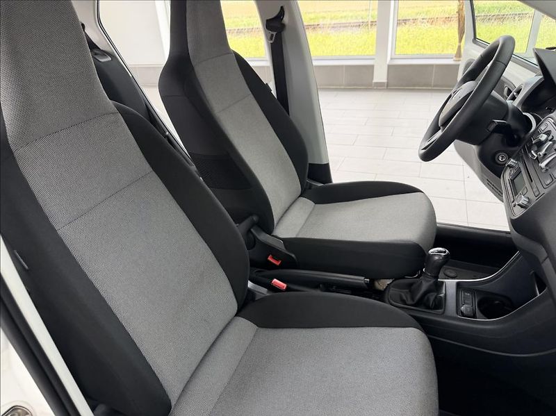 Škoda Citigo 1,0 MPi, klima, tažné zařízení - fotka 11 z 26
