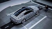 Maskovaný prototyp čtyřdveřového Mercedesu-AMG GT.