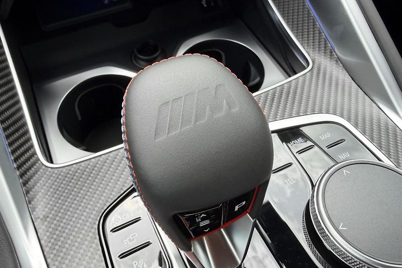 BMW XM 50e - fotka 9 z 11