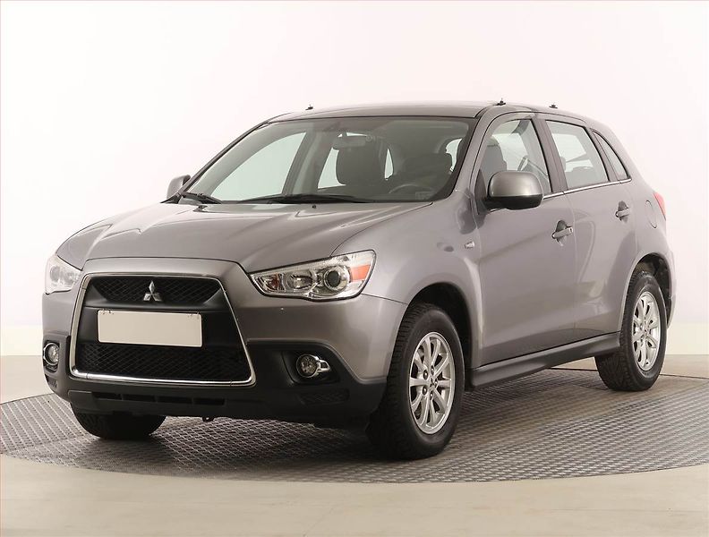 Mitsubishi ASX (2011) 1.8 DI-D MIVEC, 4X4 - fotka 2 z 17