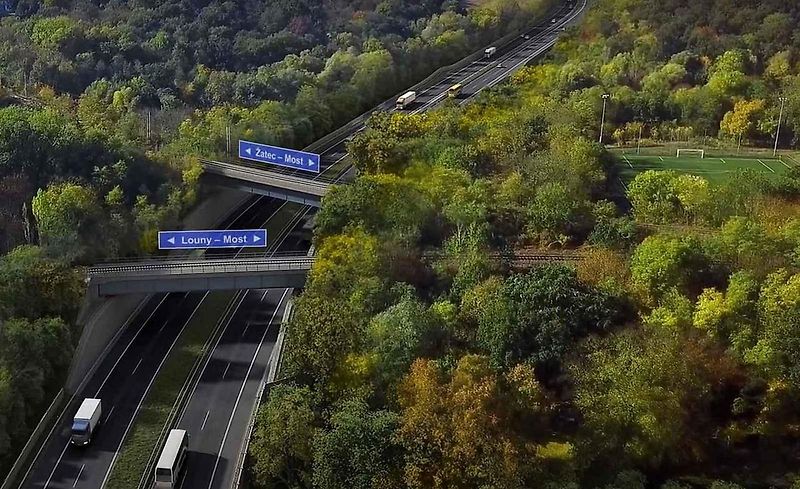 Snímky z prezentace úseku dálnice D7 u Postoloprt.