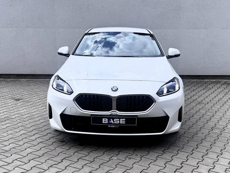BMW Řada 1 120d - fotka 2 z 14