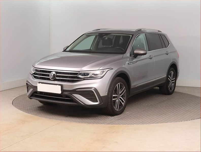 Volkswagen Tiguan Allspace (2022) Elegance 2.0 TDI - fotka 2 z 16