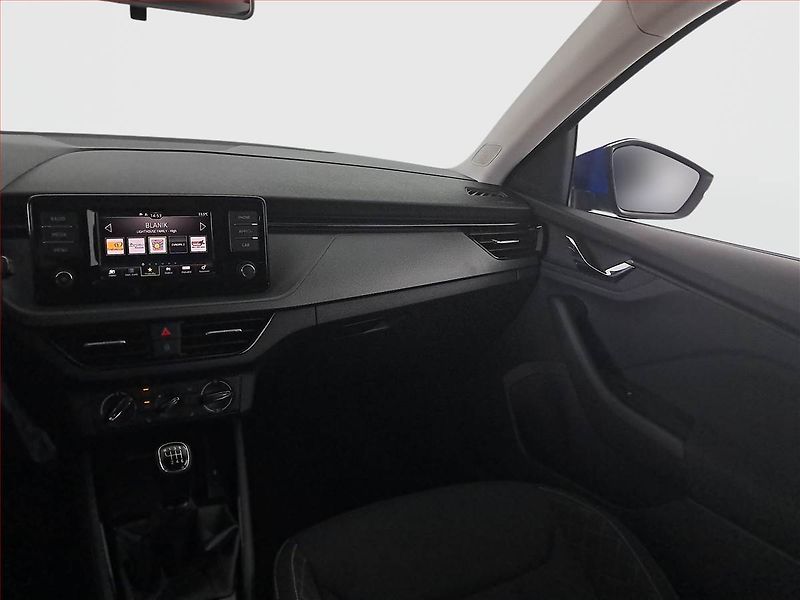 Škoda Scala (2019) 1.0 TSI, Tempomat - fotka 8 z 14