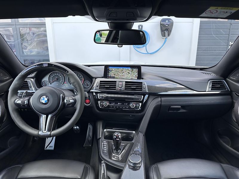 BMW M4 Competition M-Performance - fotka 6 z 25