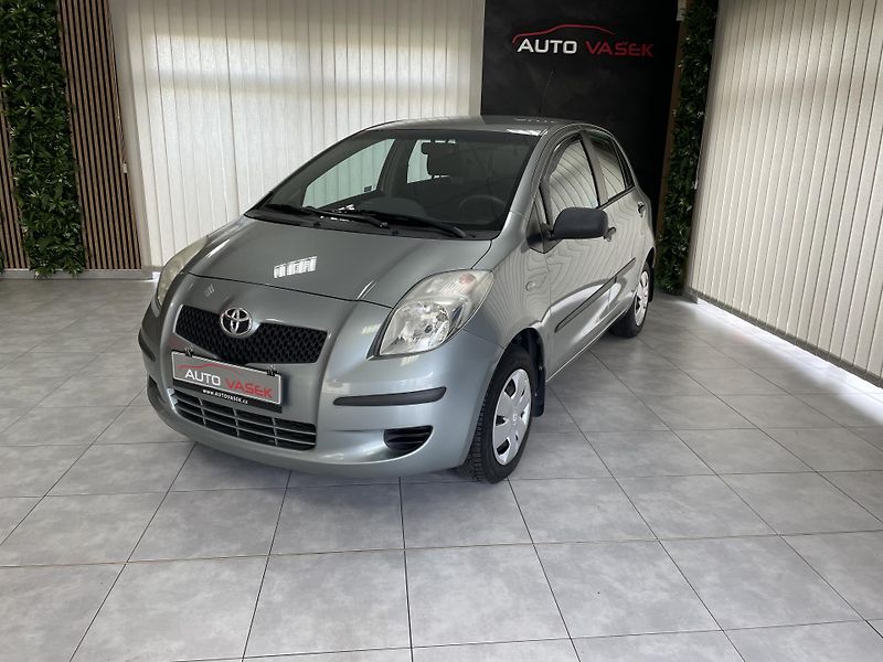 Toyota Yaris 1.0 i ČR 1.MAJ. AC  REZERVACE - fotka 5 z 22