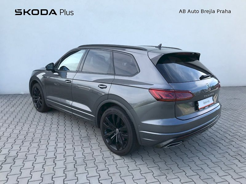 Volkswagen Touareg (2021) R-LINE V6 3,0 TDI 4MOT 8TT - fotka 9 z 30