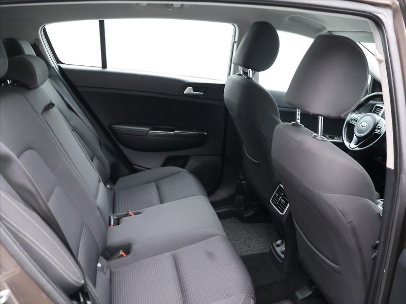 Kia Sportage 1,7 CRDi 85kW CZ Aut.klima - fotka 13 z 34
