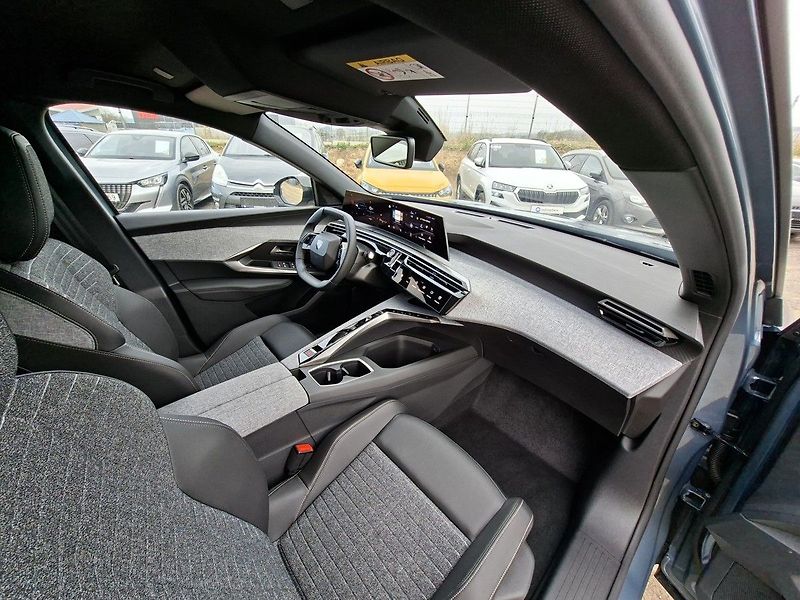 Peugeot 3008 (2026) ALLURE Hybrid 145 e-DCS6 - fotka 14 z 30