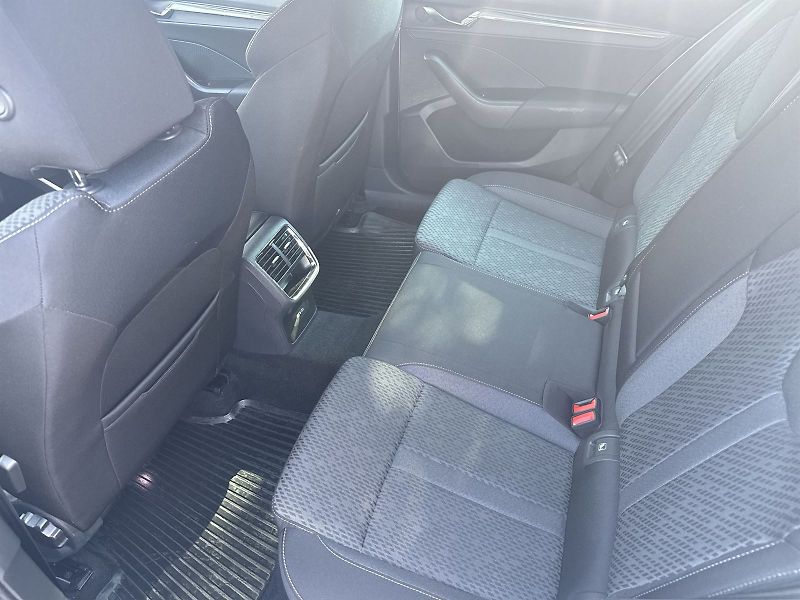 Škoda Octavia (2022) Combi 2.0 TDI DSG Style + - fotka 8 z 32