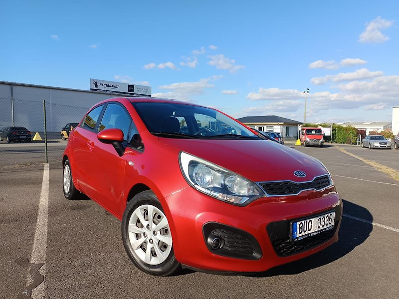 Kia Rio (2012) - fotka 1 z 32