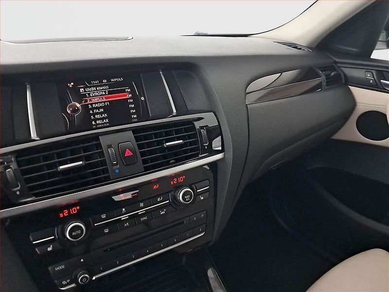 BMW X4 (2016) xDrive30d, 4X4, Automat, Kůže - fotka 12 z 25